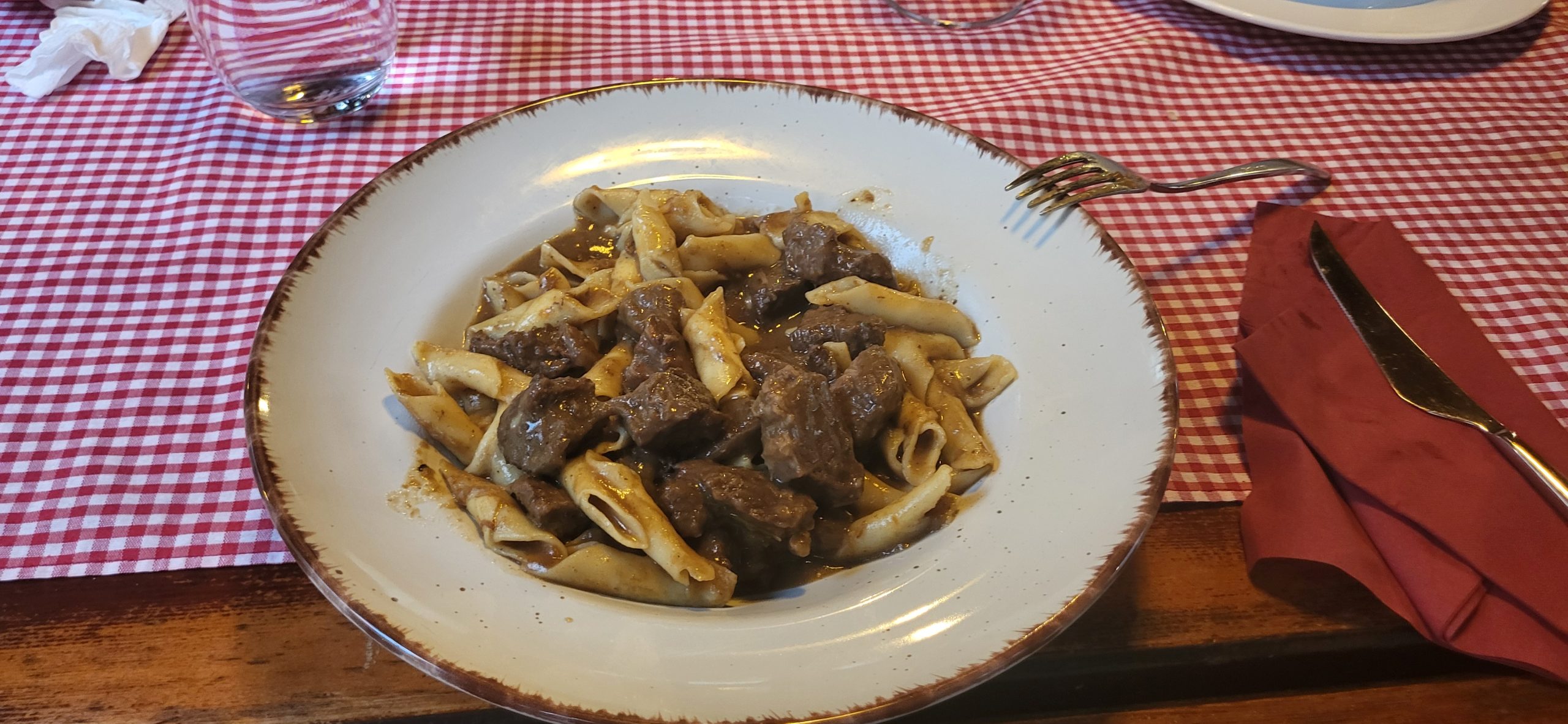 Ukusna istarska jela u konobi Borgonja, Višnjan
